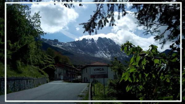casa indipendente in vendita a Fivizzano in zona Vinca