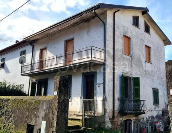 casa indipendente in vendita a Fivizzano