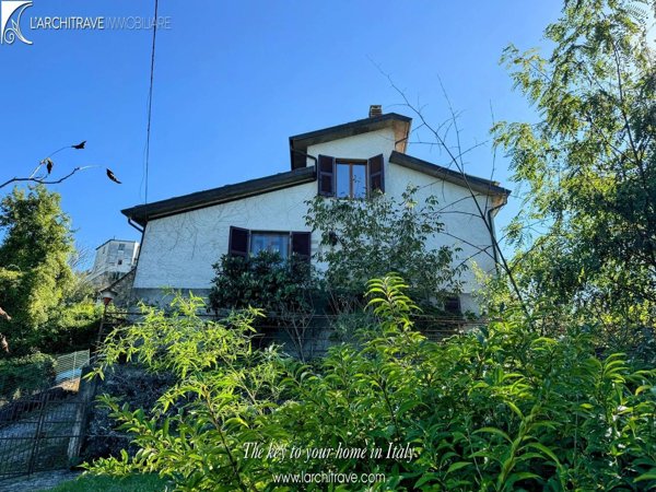 casa indipendente in vendita a Fivizzano