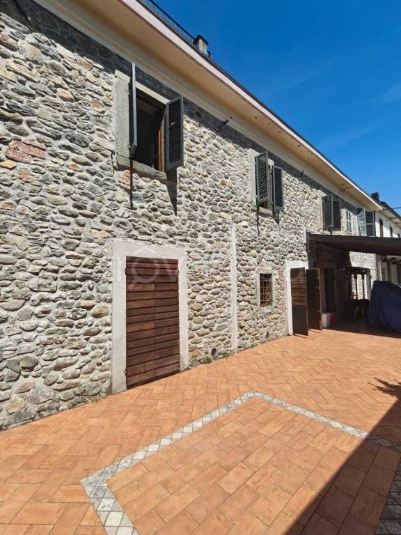 casa indipendente in vendita a Fivizzano in zona Soliera Apuana