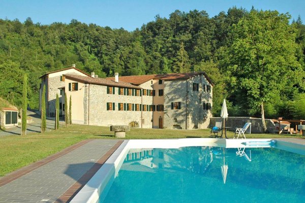 negozio in vendita a Fivizzano in zona Cotto