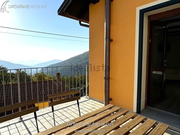 casa semindipendente in vendita a Fivizzano