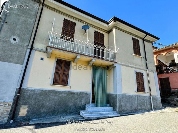 casa indipendente in vendita a Fivizzano