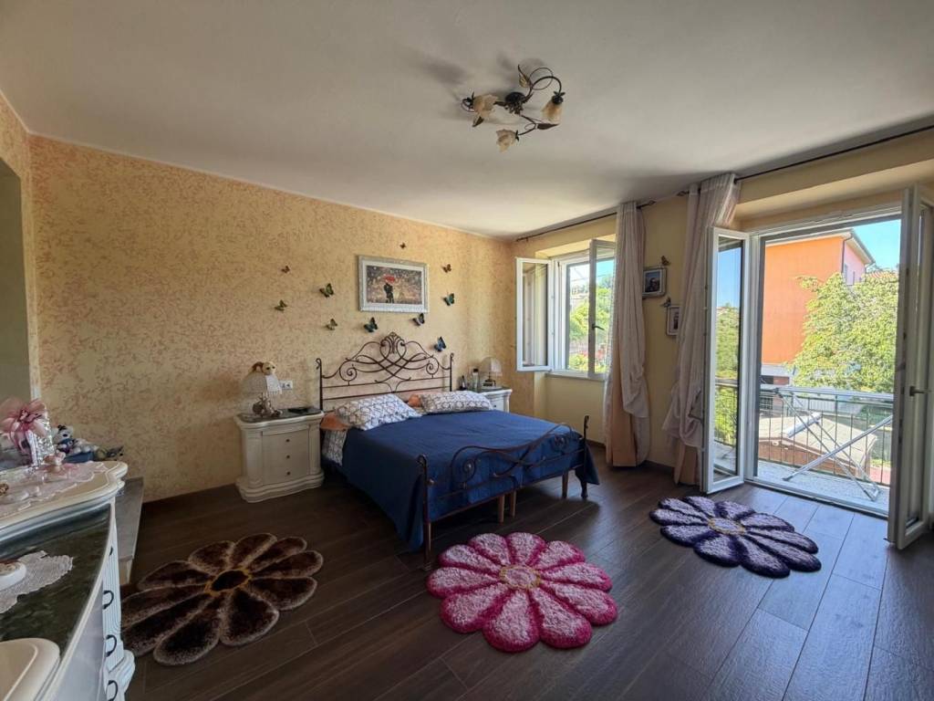 casa indipendente in vendita a Fivizzano in zona Ceserano