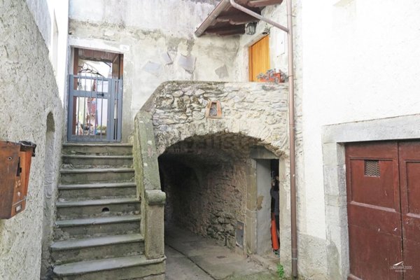appartamento in vendita a Fivizzano in zona Lorano