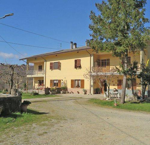 casa indipendente in vendita a Fivizzano