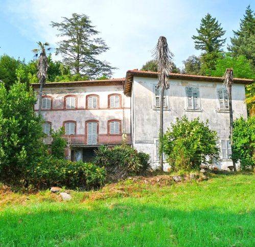 casa indipendente in vendita a Fivizzano