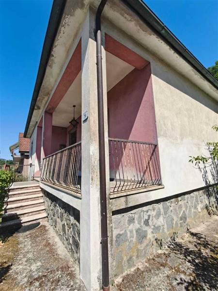 casa indipendente in vendita a Fivizzano in zona Rometta
