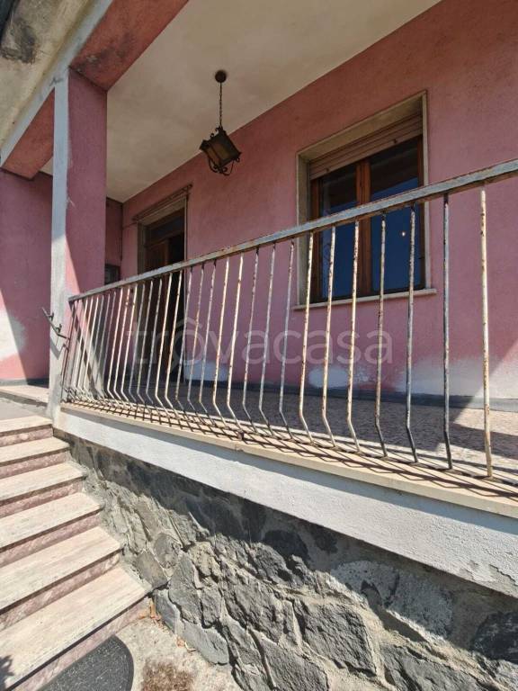 casa indipendente in vendita a Fivizzano in zona Rometta