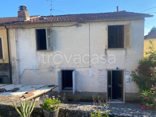 appartamento in vendita a Fivizzano in zona Corsano