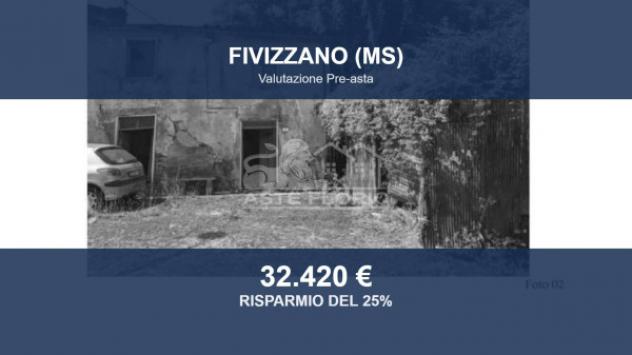 casa indipendente in vendita a Fivizzano in zona Cortila