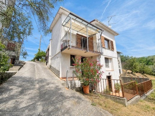 casa semindipendente in vendita a Fivizzano in zona Moncigoli
