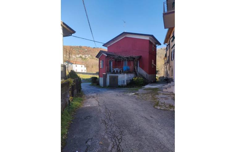 casa indipendente in vendita a Fivizzano in zona Pian di Molino