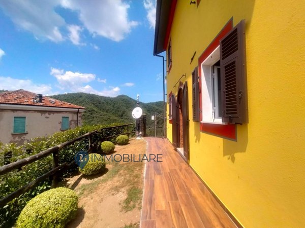 casa indipendente in vendita a Fivizzano in zona Pian di Molino
