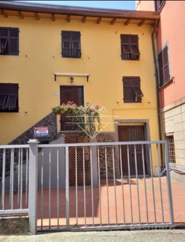 appartamento in vendita a Fivizzano in zona Gragnola