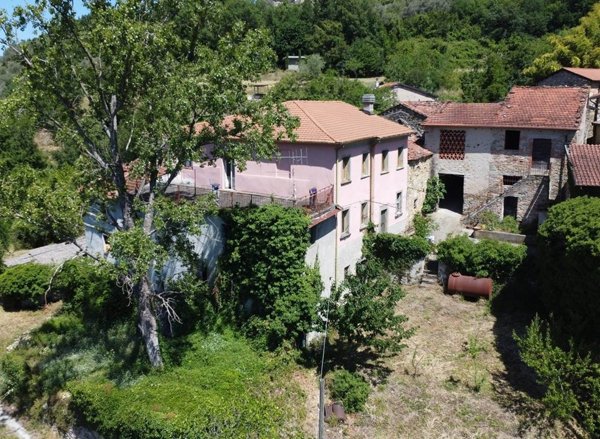 pentavano in vendita a Fivizzano