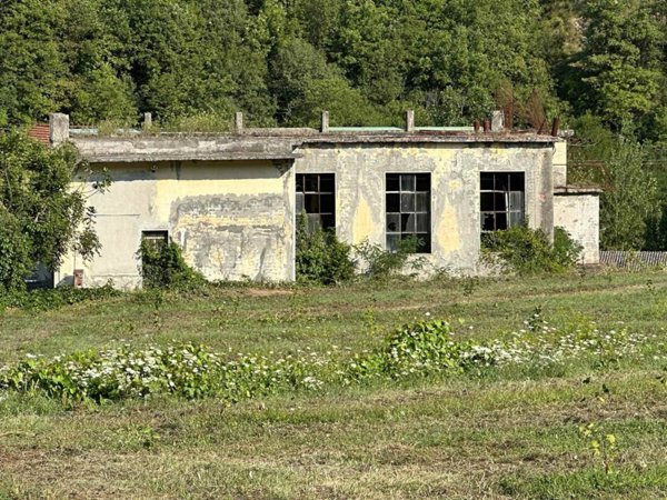 appartamento in vendita a Fivizzano in zona Posara
