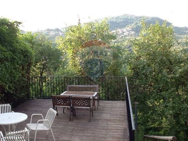 appartamento in vendita a Fivizzano in zona Aiola
