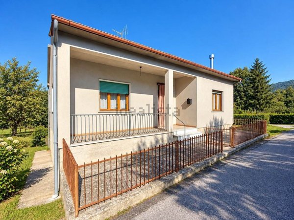 appartamento in vendita a Fivizzano in zona Agnino