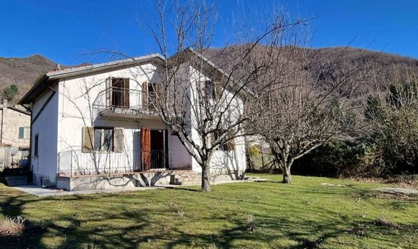 casa indipendente in vendita a Fivizzano in zona Pieve San Paolo
