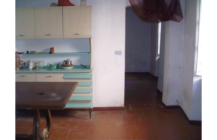 intera palazzina in vendita a Fivizzano