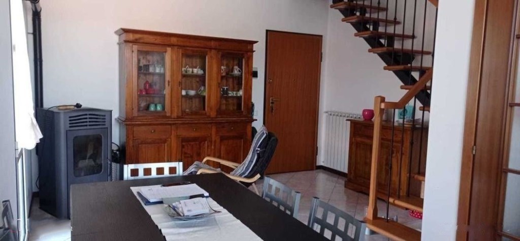 appartamento in vendita a Fosdinovo in zona Caniparola