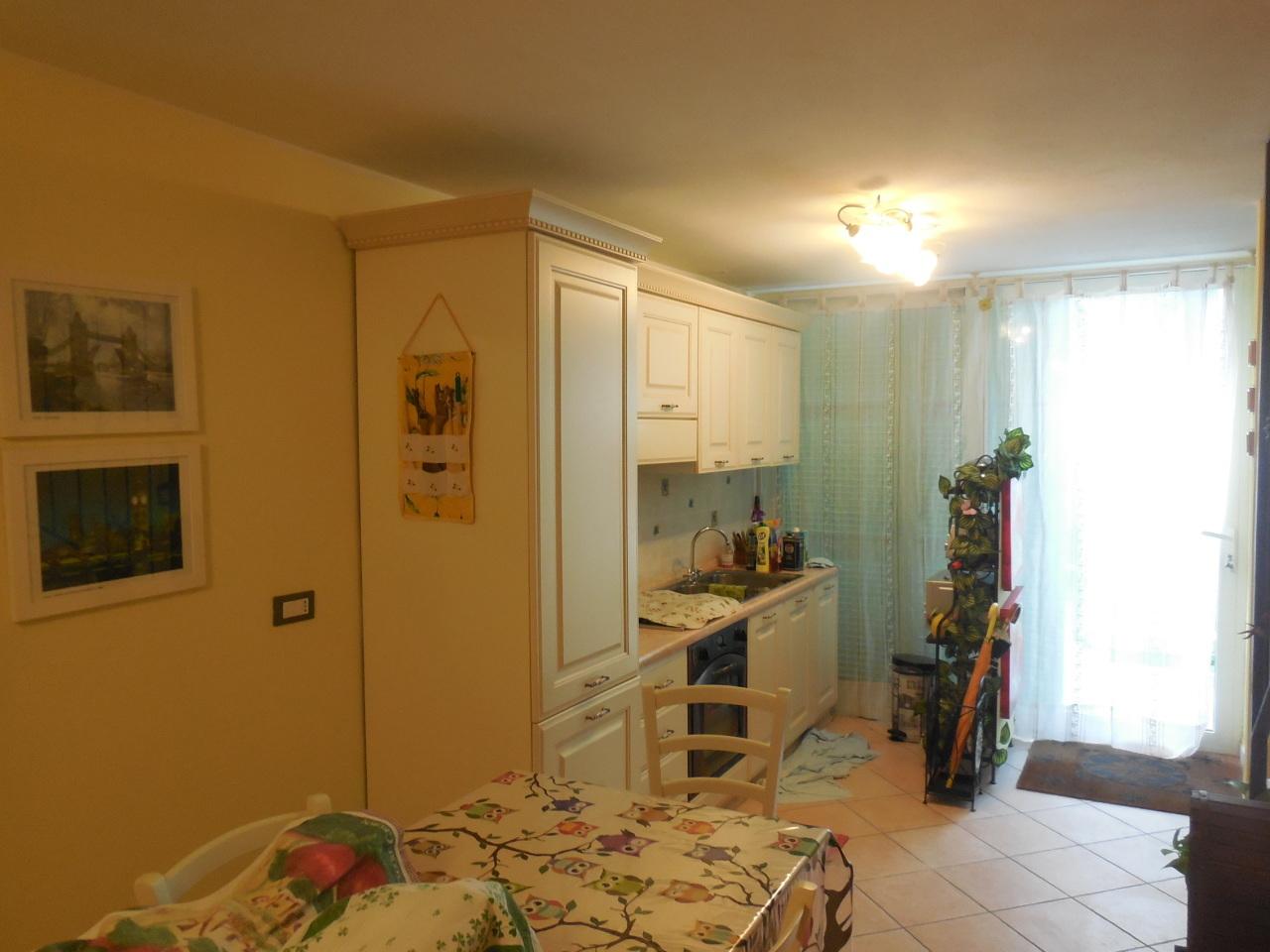 appartamento in vendita a Fosdinovo in zona Caniparola