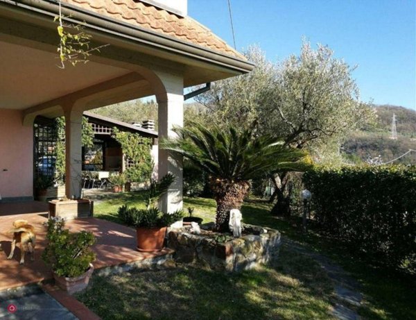 appartamento in affitto a Fosdinovo in zona Caprognano