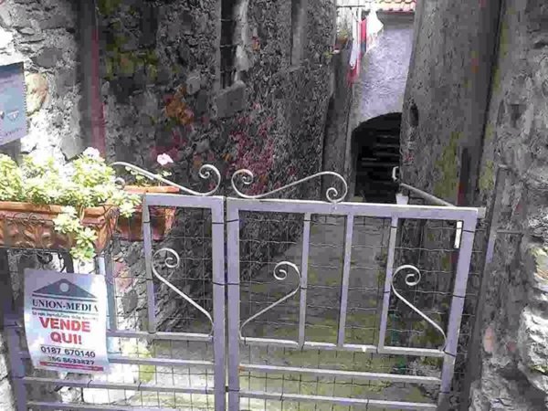 appartamento in vendita a Fosdinovo in zona Marciaso