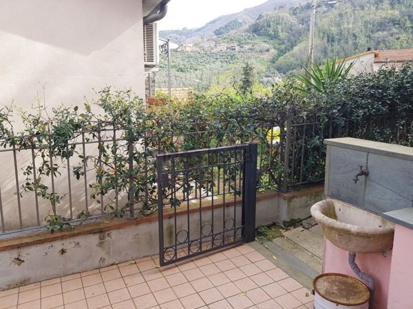 casa indipendente in vendita a Fosdinovo