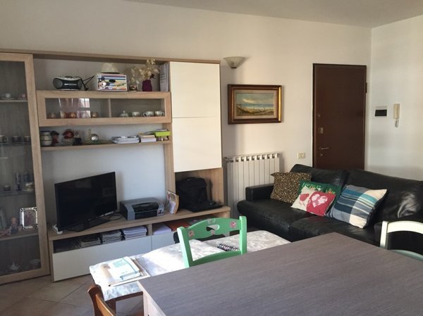 appartamento in vendita a Fosdinovo in zona Caniparola