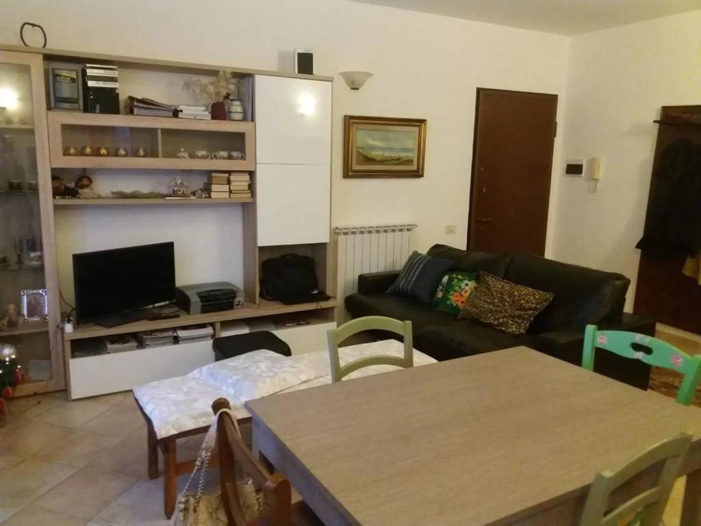 appartamento in vendita a Fosdinovo in zona Caniparola