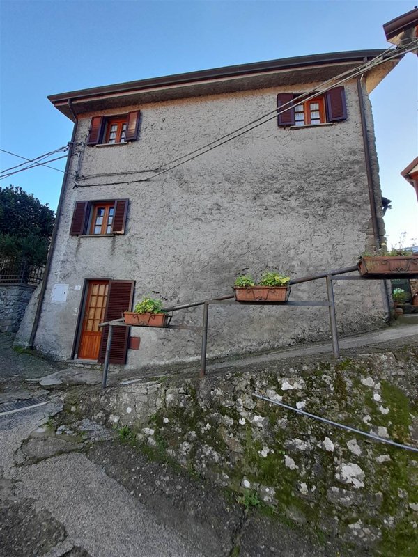 casa indipendente in vendita a Fosdinovo