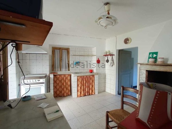 casa indipendente in vendita a Fosdinovo
