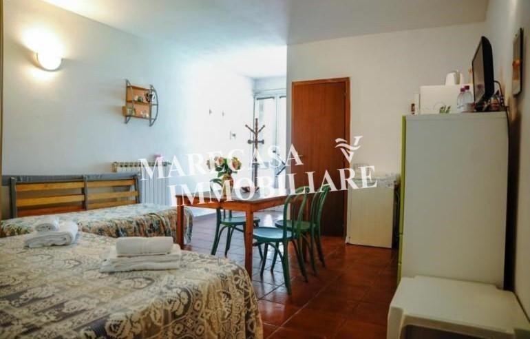 appartamento in vendita a Fosdinovo in zona Caniparola