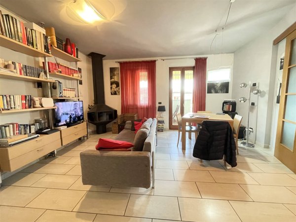 appartamento in vendita a Fosdinovo in zona Caniparola