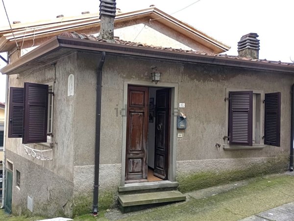 casa indipendente in vendita a Fosdinovo