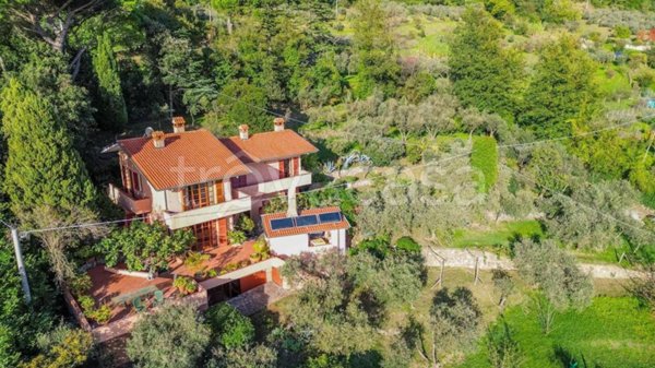 casa indipendente in vendita a Fosdinovo
