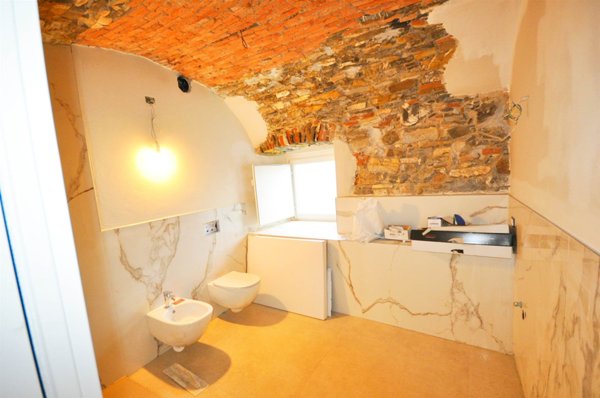 appartamento in vendita a Fosdinovo in zona Caniparola