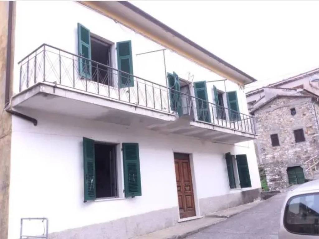 casa indipendente in vendita a Fosdinovo in zona Marciaso