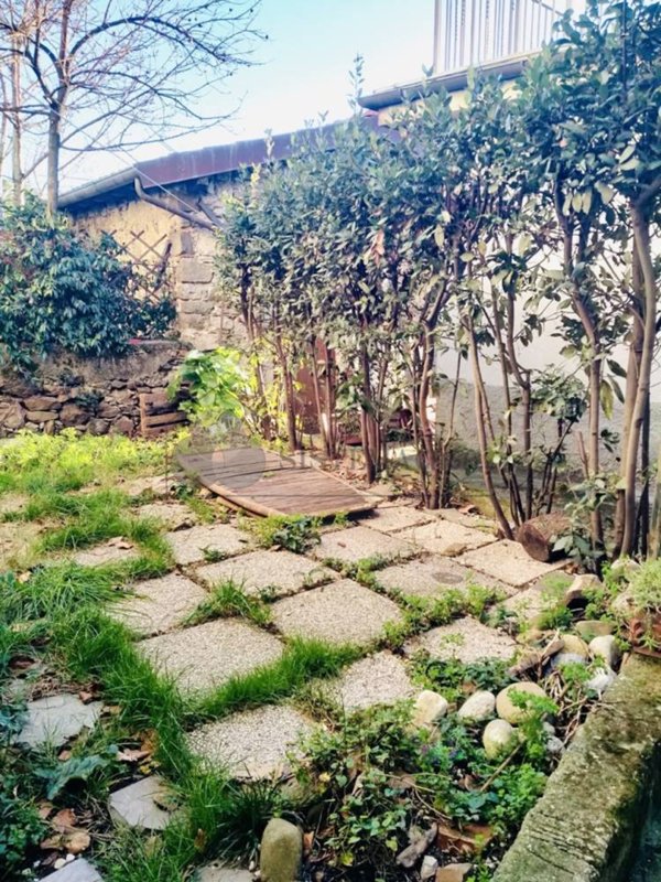 casa indipendente in vendita a Fosdinovo in zona Giucano