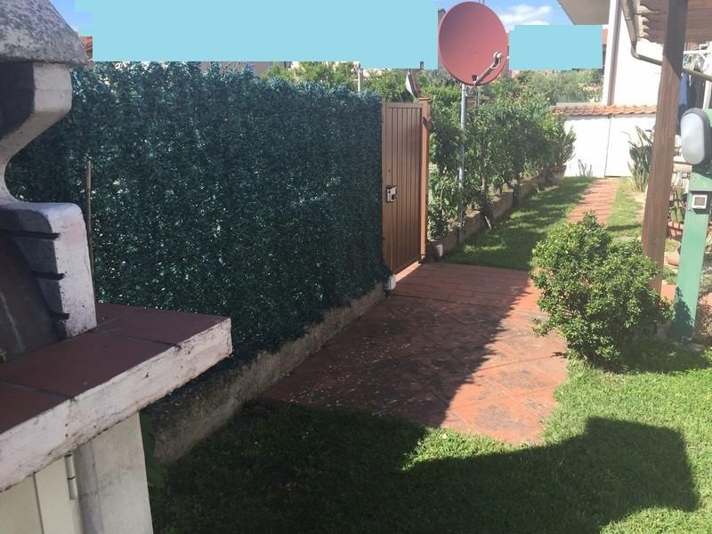 casa semindipendente in vendita a Fosdinovo in zona Caniparola