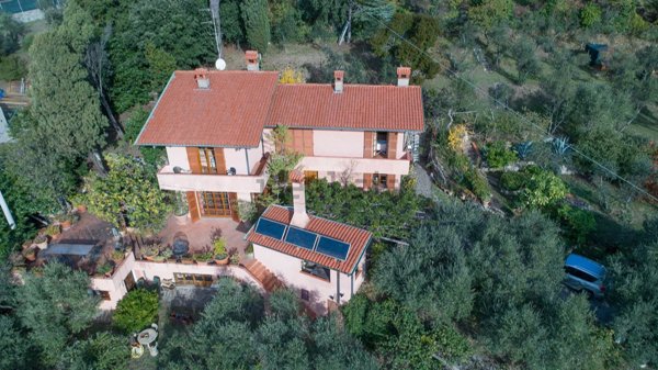 casa indipendente in vendita a Fosdinovo