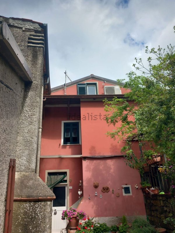 casa indipendente in vendita a Fosdinovo