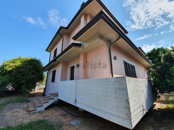 casa indipendente in vendita a Fosdinovo