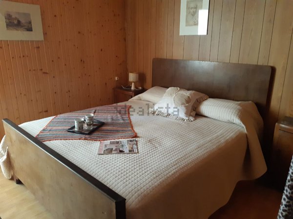pentavano in vendita a Fosdinovo in zona Marciaso