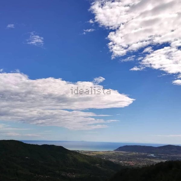 appartamento in vendita a Fosdinovo