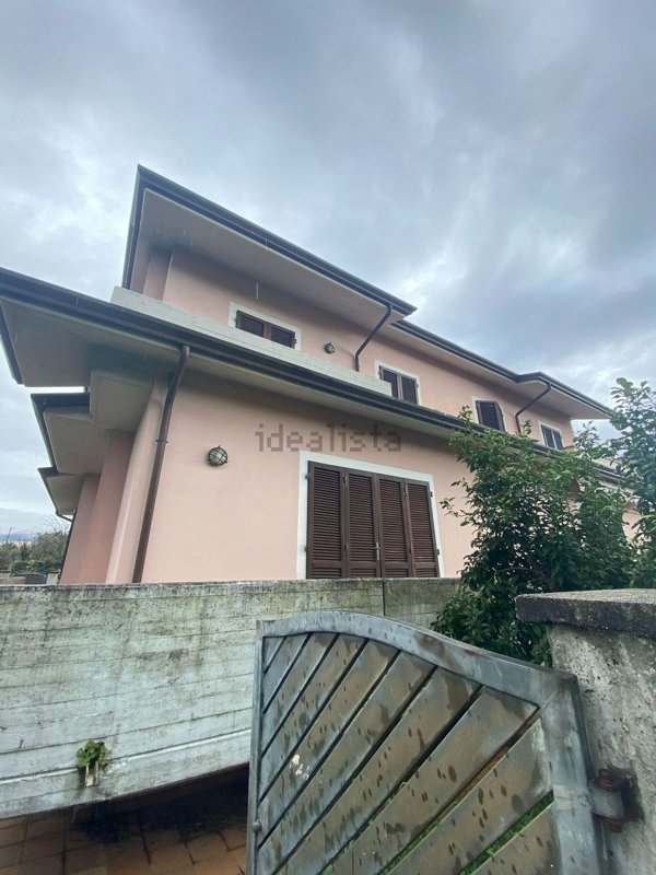 casa indipendente in vendita a Fosdinovo in zona Caniparola