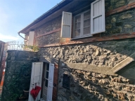 casa indipendente in vendita a Fosdinovo in zona Giucano
