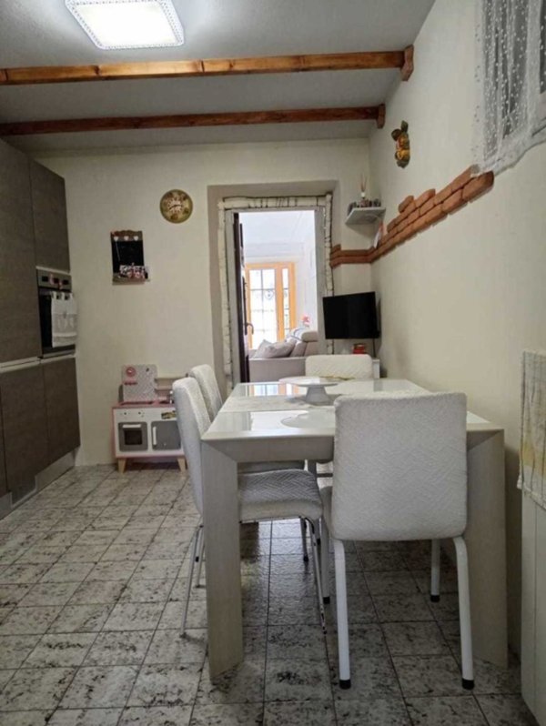 appartamento in vendita a Fosdinovo in zona Caniparola